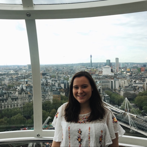 Meet your Posher, Kelly - Picture 1 of 1